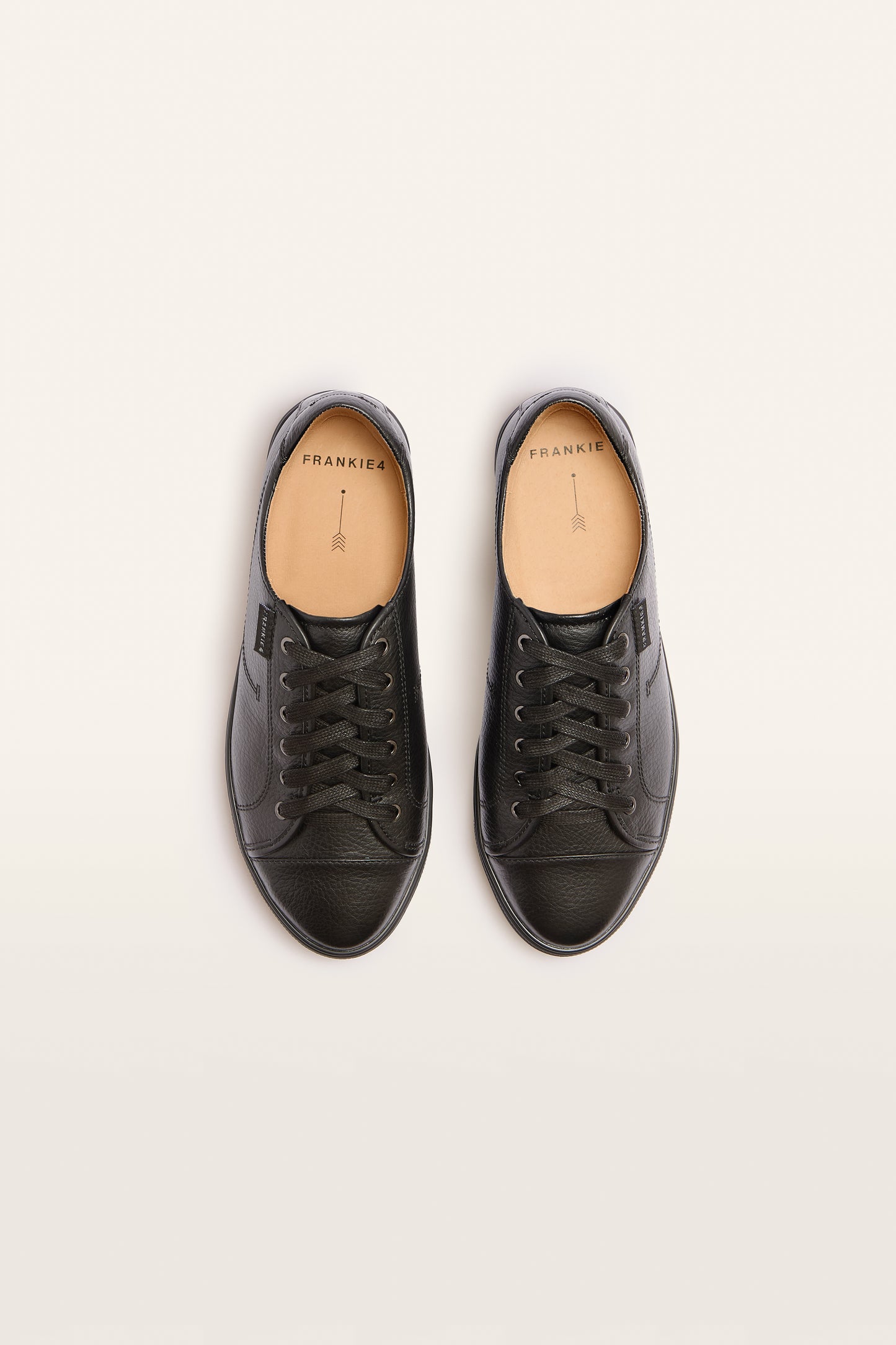 NAT 111 Black Black