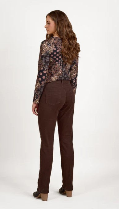 Chocolate slim leg Jean