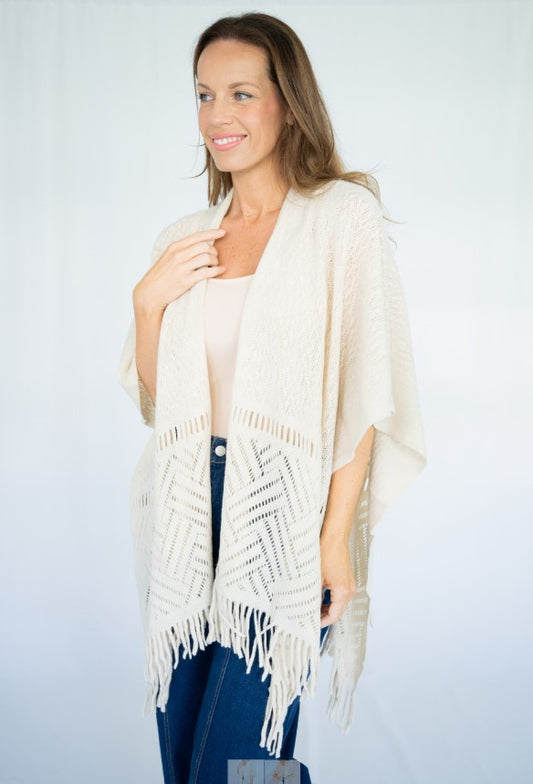Poncho cream knit