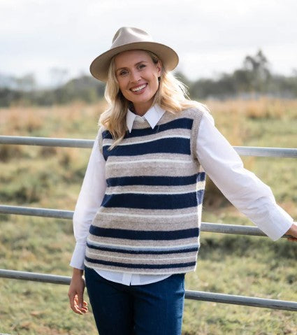 Striped oatmeal/navy vest
