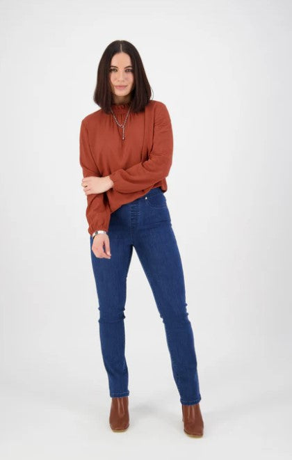 Blue denim Pull on jean