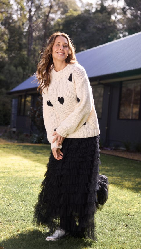hEART ON my sleeve knit off white