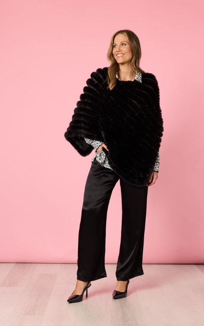 HV BLACK Faux Poncho