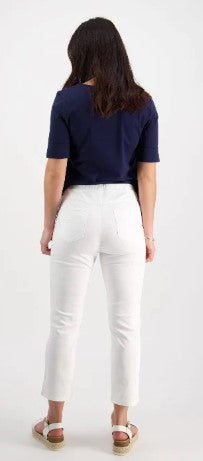 White 7/8 pullon pants