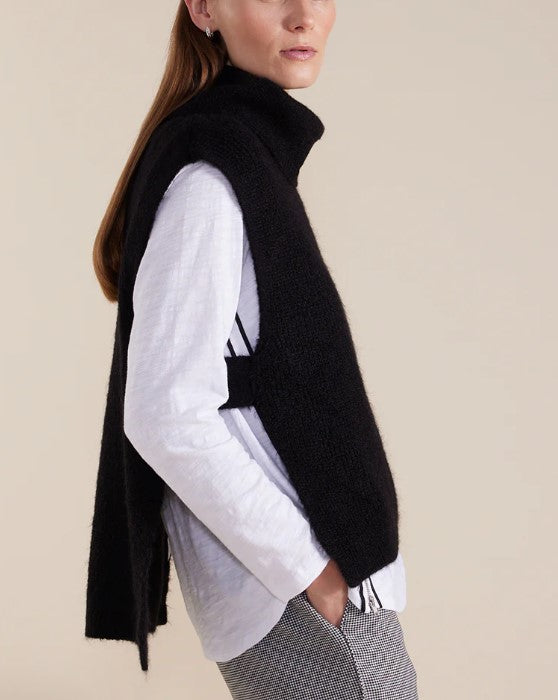 Black Pull Over knit