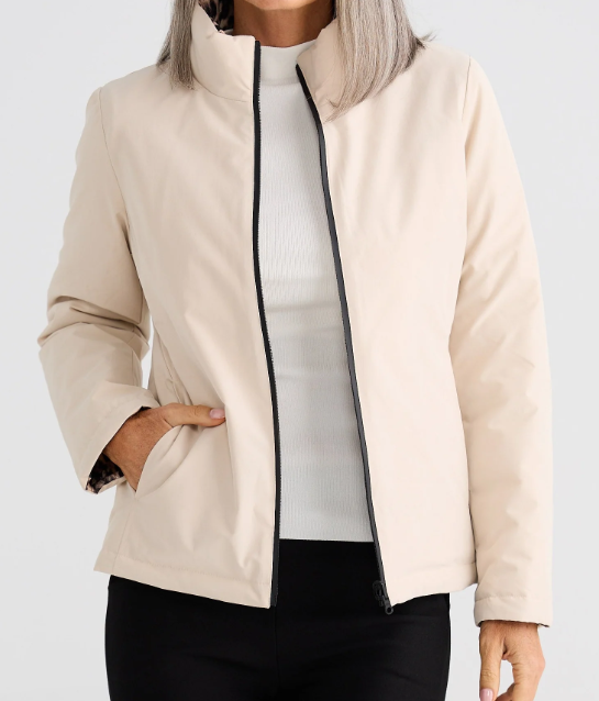 Aurella Reversible Puffer Leopard jacket