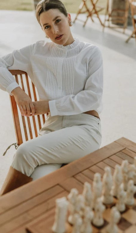 Gorgeous white Cotton Pleat shirt