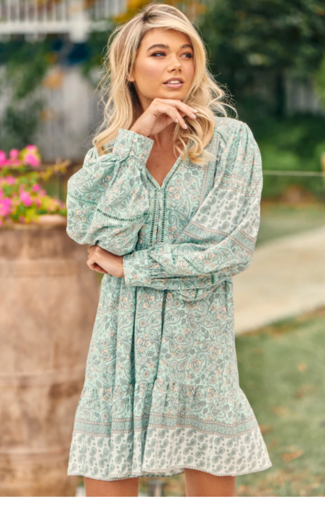 Mint Paisley Leo Mini Jaase